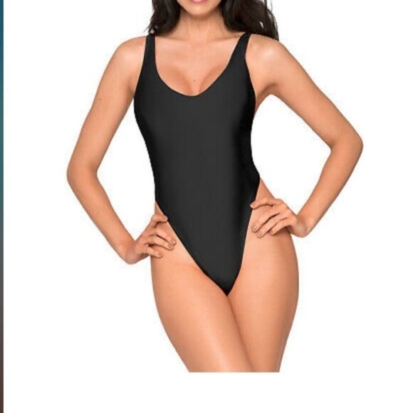 ⭐️NWT RELLECIGA high cut low back swimsuit⭐️ - Picture 1 of 3